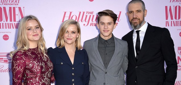 Reese Witherspoon and Jim Toth Beam With Kids at ‘Sing 2’ Premiere
